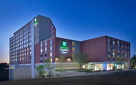 Holiday Inn Express Hotel & Suites Austin Downtown - University, An Ihg Hotel